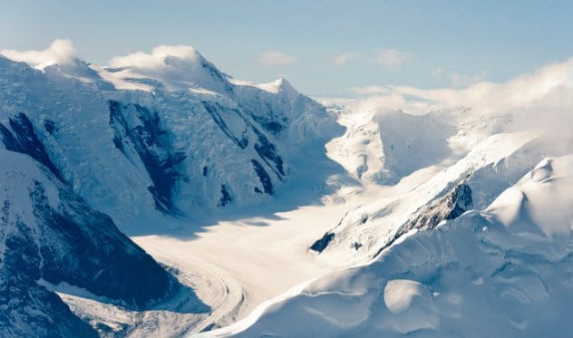 10b-snow-muldrow-glacier