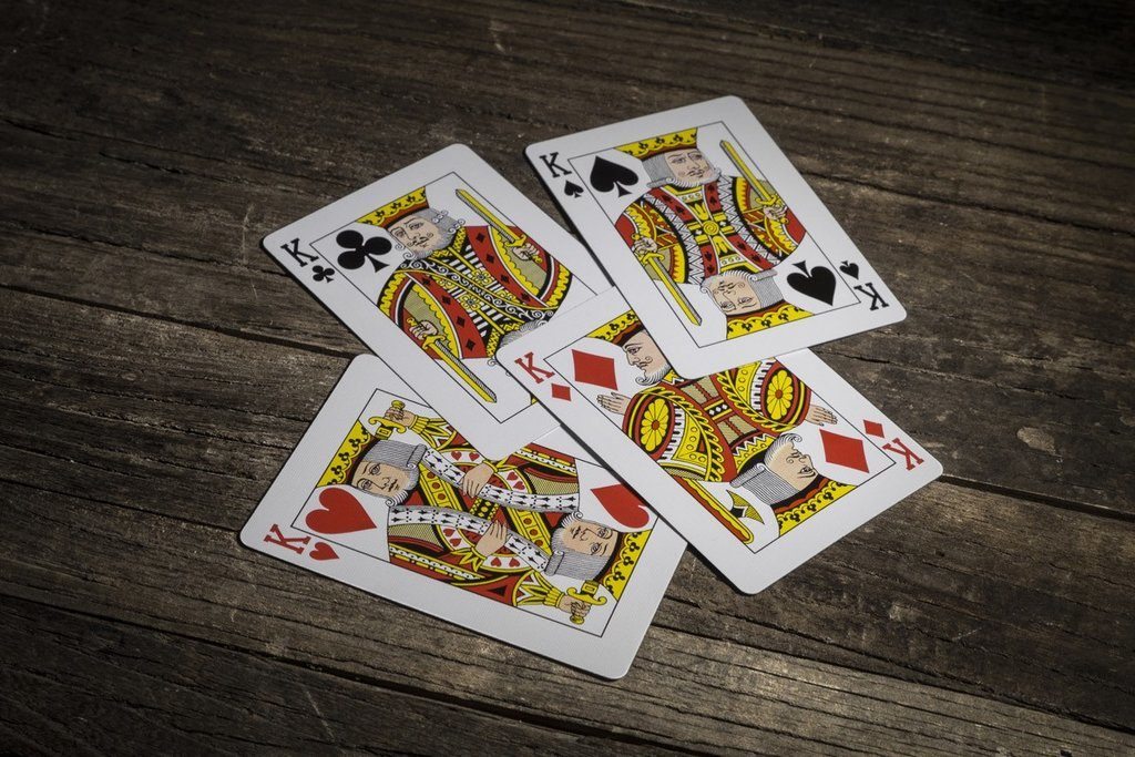 kings court card games