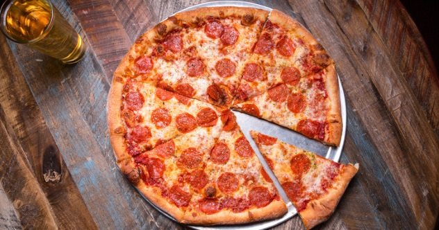 10 Tantalizing Facts About Pizza