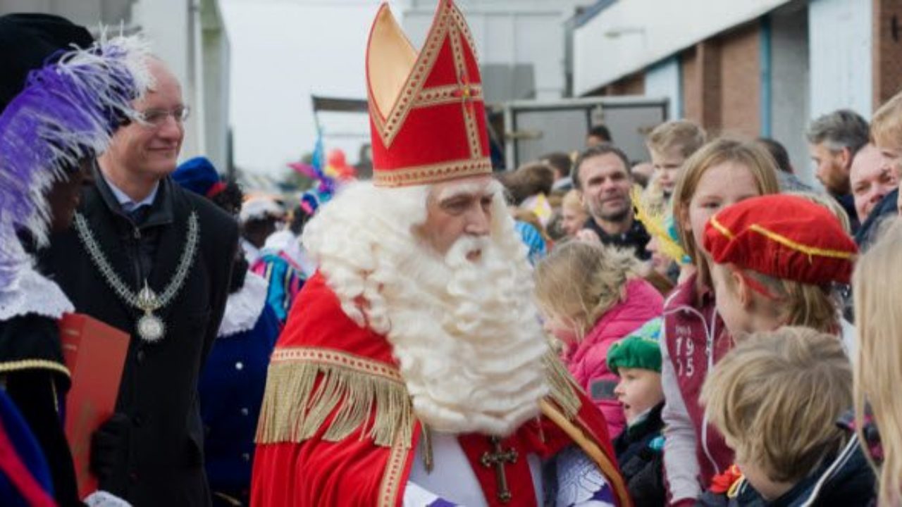 Beste 10 Crazy Facts About Sinterklaas Day: The Insane Dutch Christmas VO-49