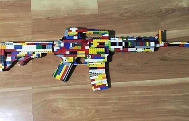 10 Criminal Acts Involving LEGOs - 40