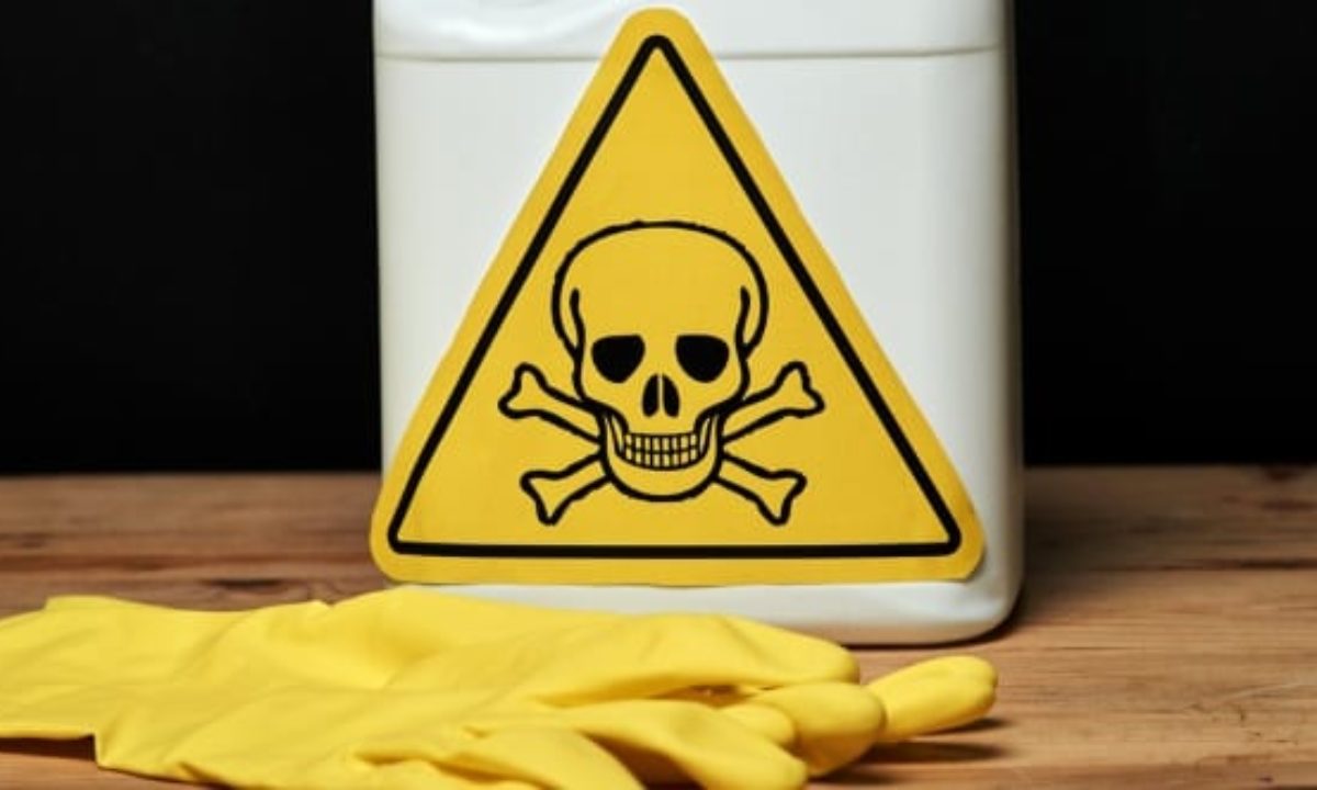 6 Most Common Poisonous Household Items That Hurt Seniors