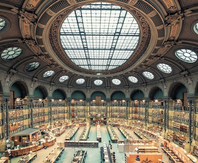 Top 10 Jaw-Dropping Hidden Spaces In Paris - Listverse 4