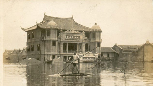 10 Images Of Terrifying Weather Events - 88