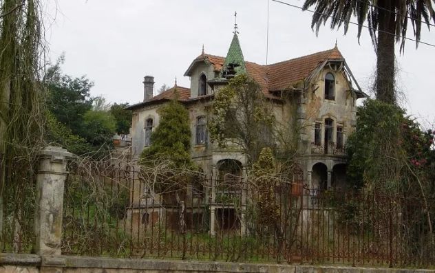 10 Spooky Locations in Southern Europe - Listverse 1