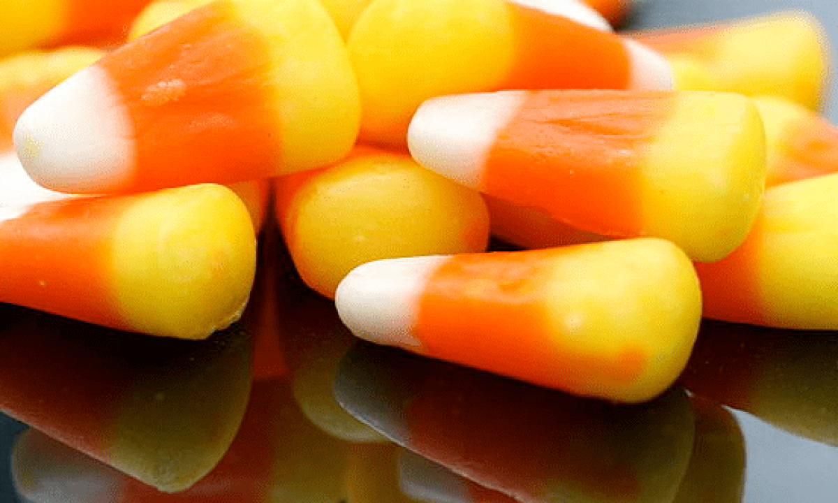 Woman's review of Brach's Turkey Dinner Candy Corn goes viral