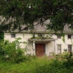 10 Shocking Tales of Bodies Found in Abandoned Houses