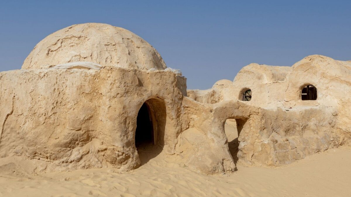 10 Famous Movie Sets & Filming Locations You Can Still Visit Today - Listverse